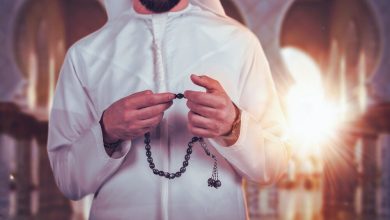 Dubai Muslim with Tasbih